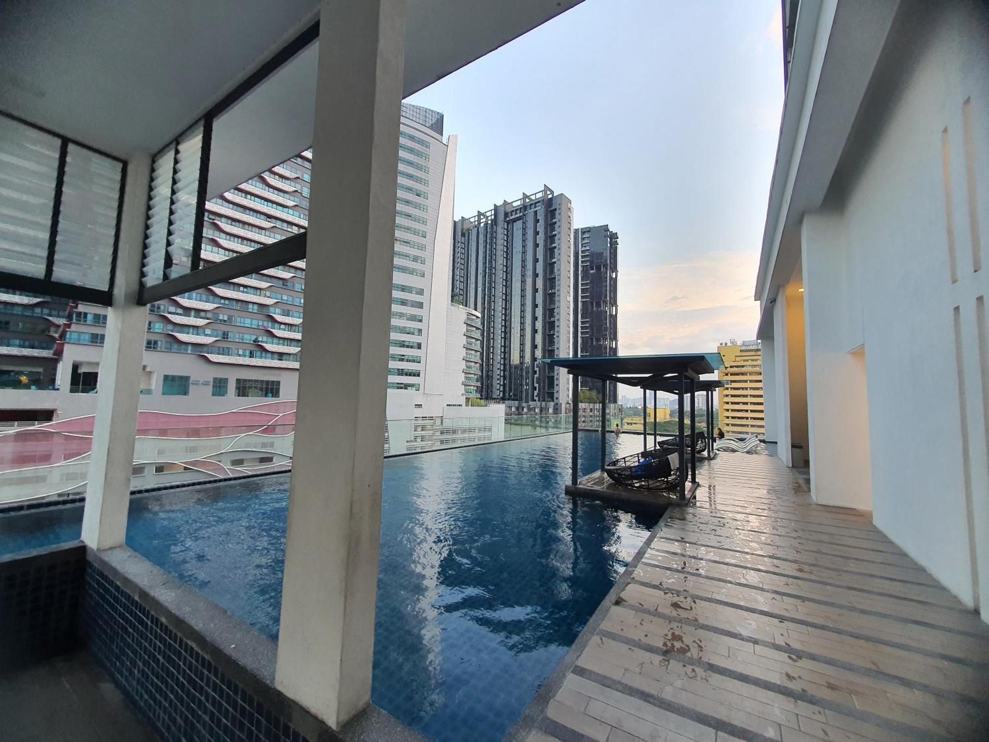 קואלה לומפור Reizz Residence By Luxury Suites מראה חיצוני תמונה